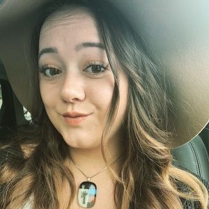 Meet your Posher, Michelle